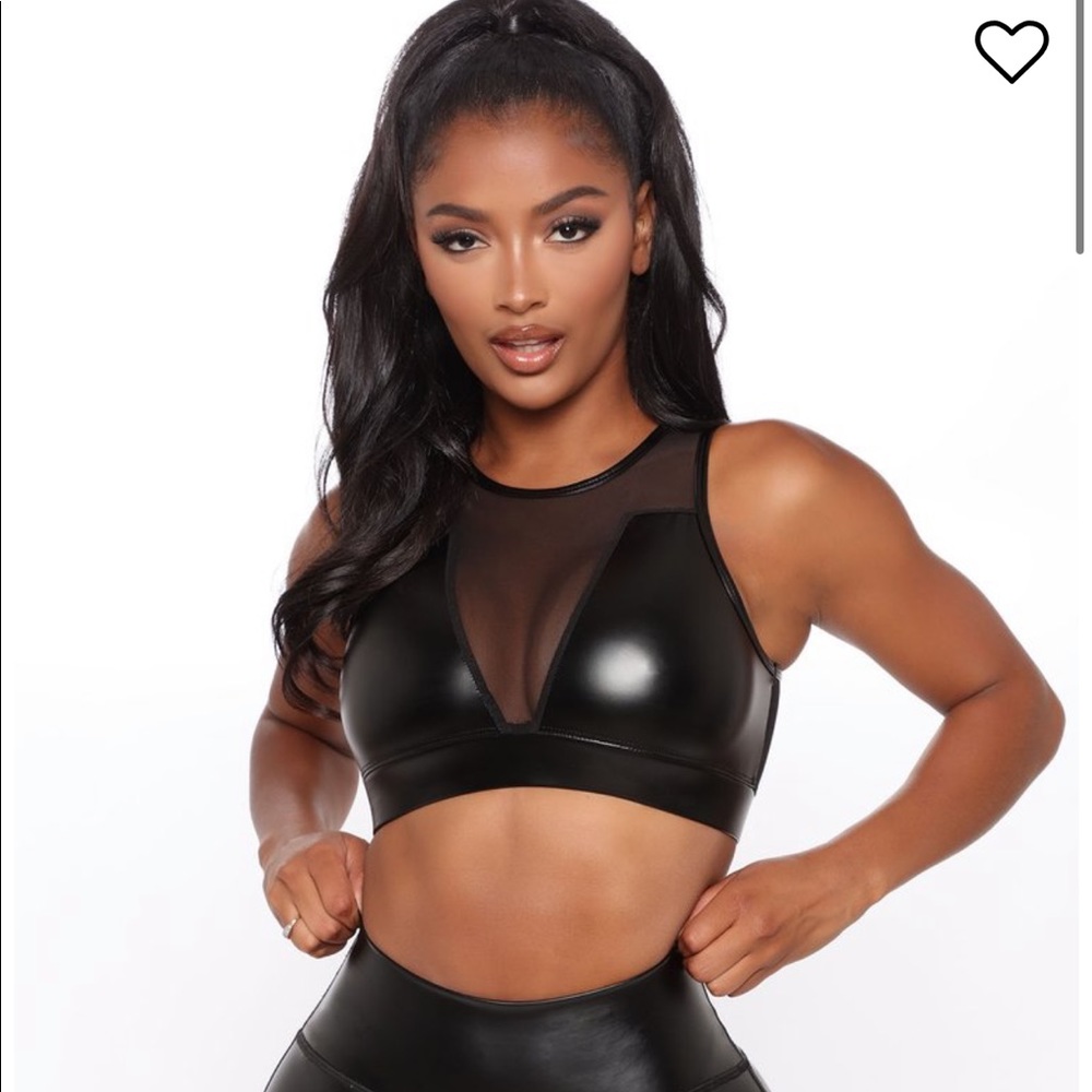 Sports bra